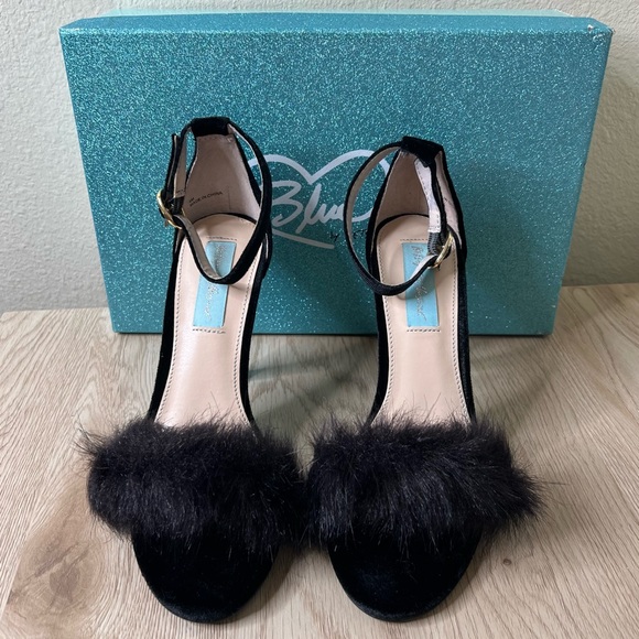 Betsey Johnson Nolte Velvet Heels - Picture 3 of 15